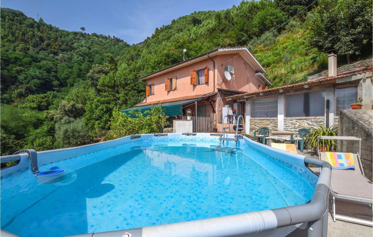 3 Bedroom Awesome In Holiday home *